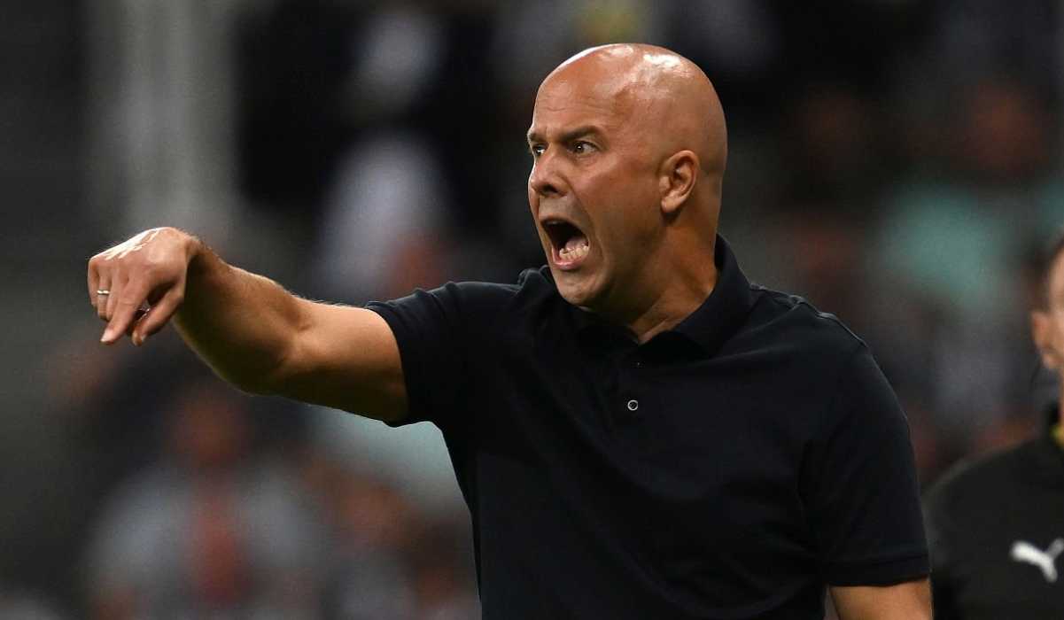 Arne Slot Dihadapkan Pada Dilema Seleksi Pemain Jelang Laga Kontra Burnley
