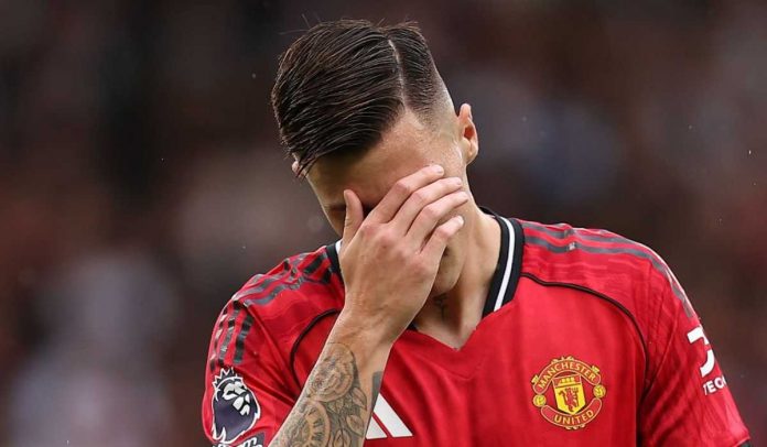 Benjamin Sesko di laga Manchester United vs Burnley Benjamin Sesko di laga Manchester United vs Burnley