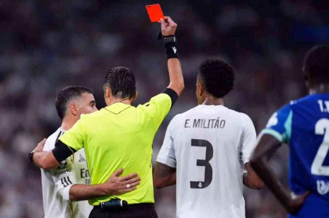 Carvajal Saat Di-Kartu Merah Wasit di Laga Real Madrid vs Marseille