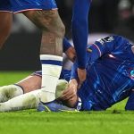 Chelsea Panik! Cole Palmer Dipastikan Absen Jelang Duel Kontra The Reds Cole Palmer pemain Chelsea saat cedera lawan Manchester United