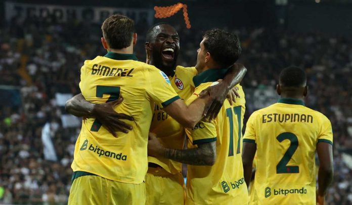 Cristian Pulisic merayakan gol bersama rekan-rekannya Cristian Pulisic merayakan gol bersama rekan-rekannya