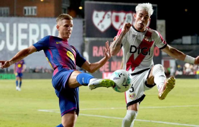Dani Olmo dalam sebuah laga Barcelona