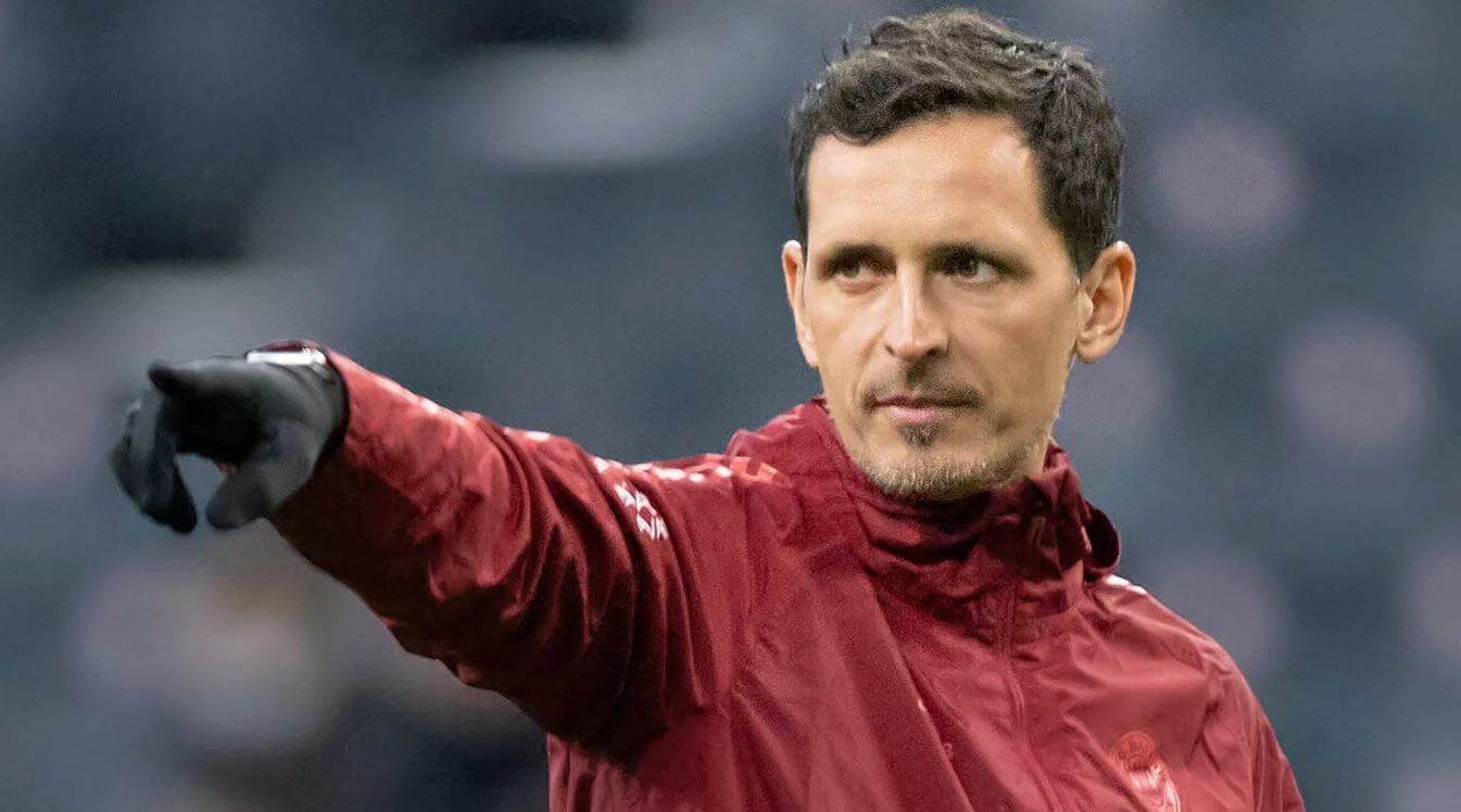 Dino Toppmoller Dino Toppmoller