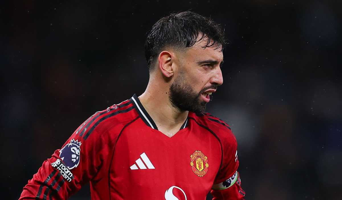 Ekspresi Bruno Fernandes selama laga Manchester United vs Chelsea
