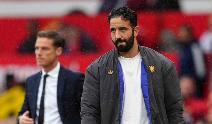 Ekspresi Ruben Amorim di laga Manchester United v Burnley Ekspresi Ruben Amorim di laga Manchester United v Burnley