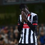 Ekspresi kekecewaan Clarke Oduor usai gagal eksekusi penalti