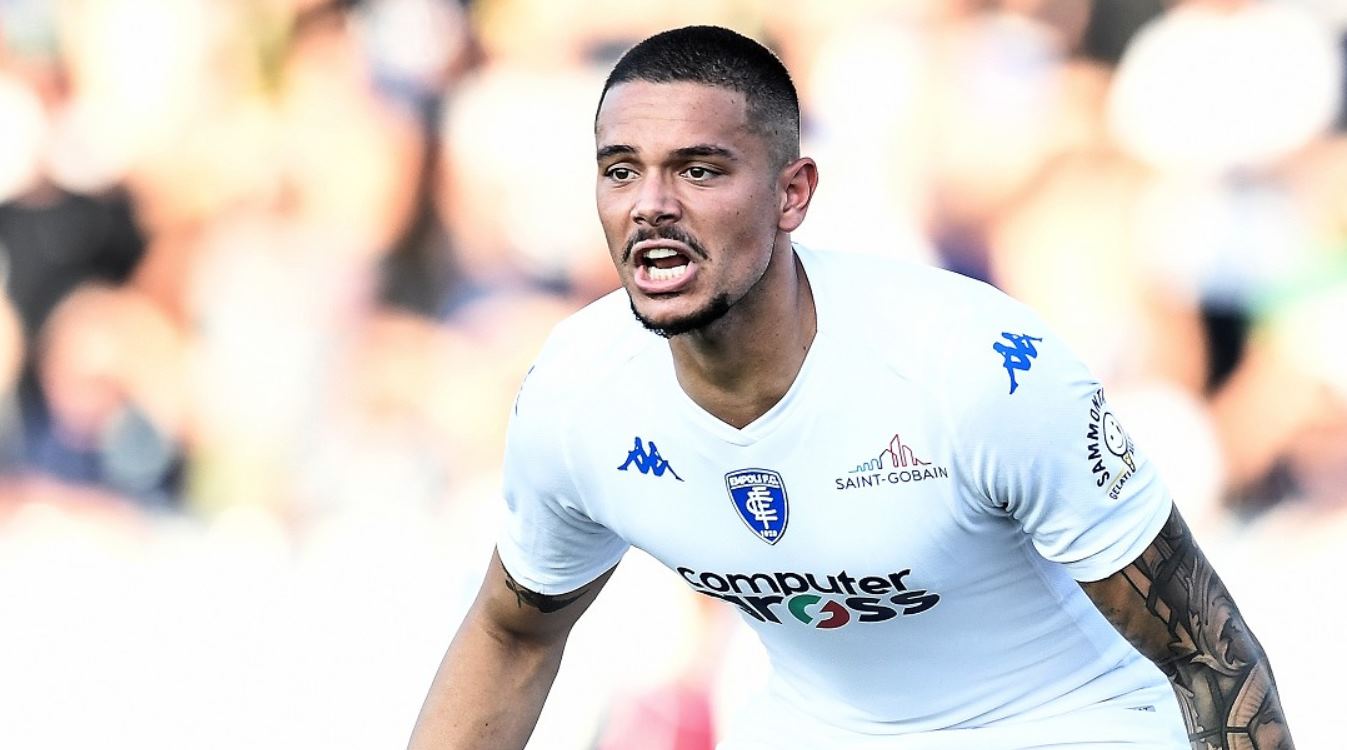 Elia Caprile kiper Cagliari