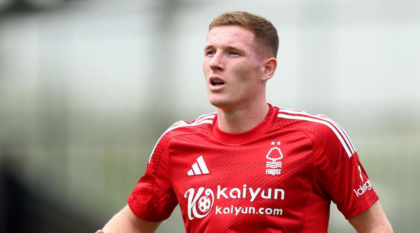 Elliot Anderson pemain Nottingham Forest Elliot Anderson pemain Nottingham Forest