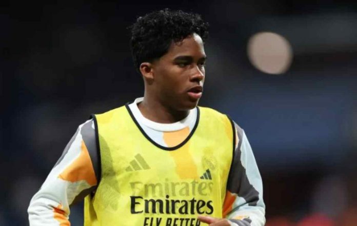 Endrick dalam Sebuah Sesi Latihan Real Madrid