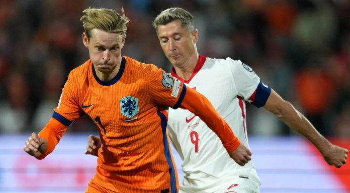 Frenkie De Jong vs RObert Lewandowski Frenkie De Jong vs RObert Lewandowski