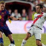 Frenkie de Jong dalam sebuah aksinya untuk Barcelona