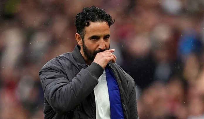 Gestur Ruben Amorim di laga Manchester United vs Burnley