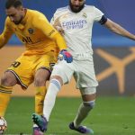 Gianluigi Donnarumma punya masalah kontrol bola