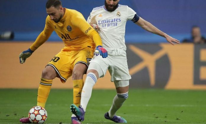 Gianluigi Donnarumma punya masalah kontrol bola Gianluigi Donnarumma punya masalah kontrol bola