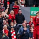 Liverpool Menang di Carabao Cup! Ekitike Cetak Gol dan Langsung Kartu Merah Hugo Ekitike menerima kartu merah usai selebrasi gol untuk Liverpool