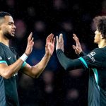 Jayden Danns merayakan gol Cody Gakpo selama laga melawan PSV di Liga Champions