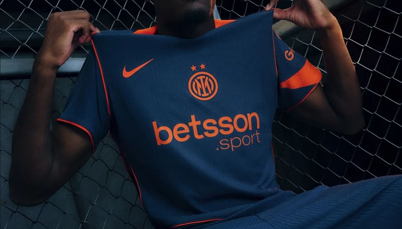 Jersey baru Inter Milan bergaya T90 Jersey baru Inter Milan bergaya T90