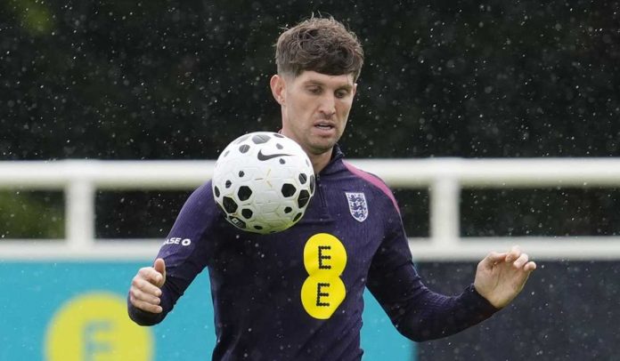 John Stones berlatih di timnas Inggris