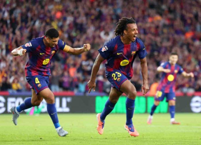 Jules Kounde di Laga Barcelona vs Real Sociedad