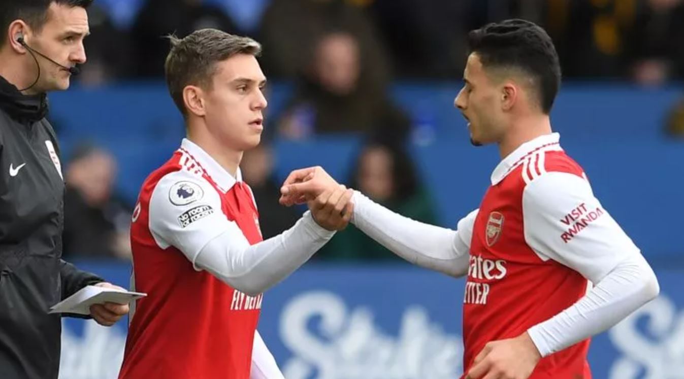 Leandro Trossard dan Gabriel Martinelli pemain Arsenal Leandro Trossard dan Gabriel Martinelli pemain Arsenal