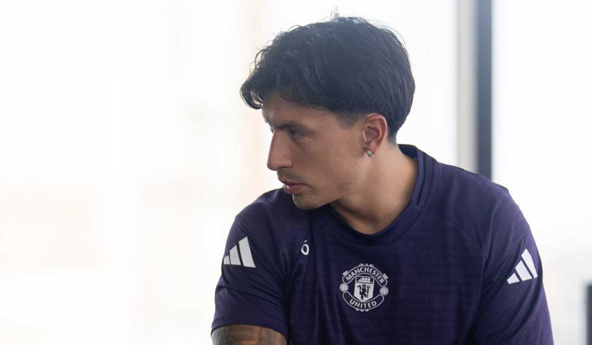 Lisandro Martinez berlatih di gym Manchester United