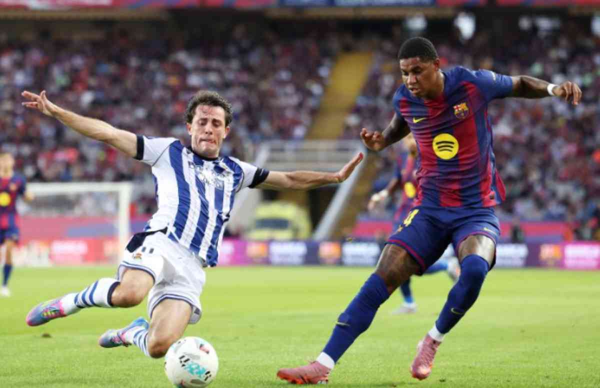 Marcus Rashford dalam sebuah aksinya di Skuad Barcelona