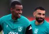 Mohamed Salah dan Alexander Isak pemain Liverpool