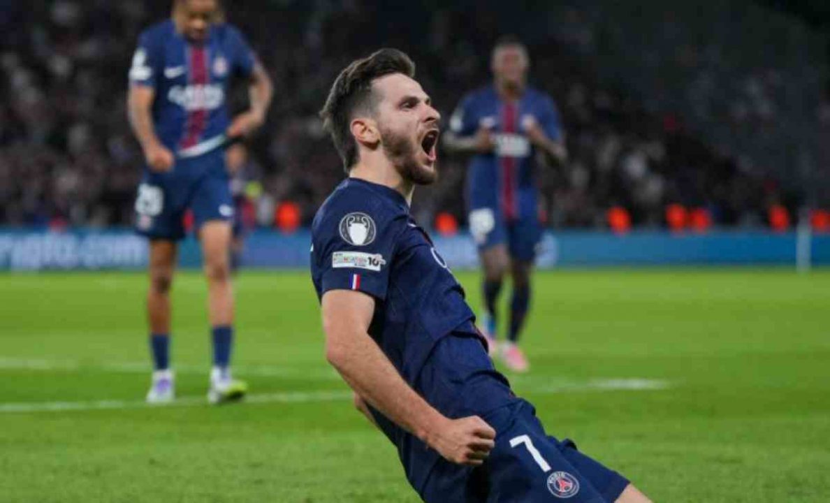 PSG Kehilangan Kvaratskhelia Jelang Tandang ke Barcelona