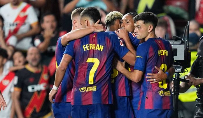 Para pemain Barcelona merayakan gol Lamine Yamal Para pemain Barcelona merayakan gol Lamine Yamal
