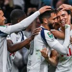 Para pemain Tottenham merayakan gol Joao Palhinha