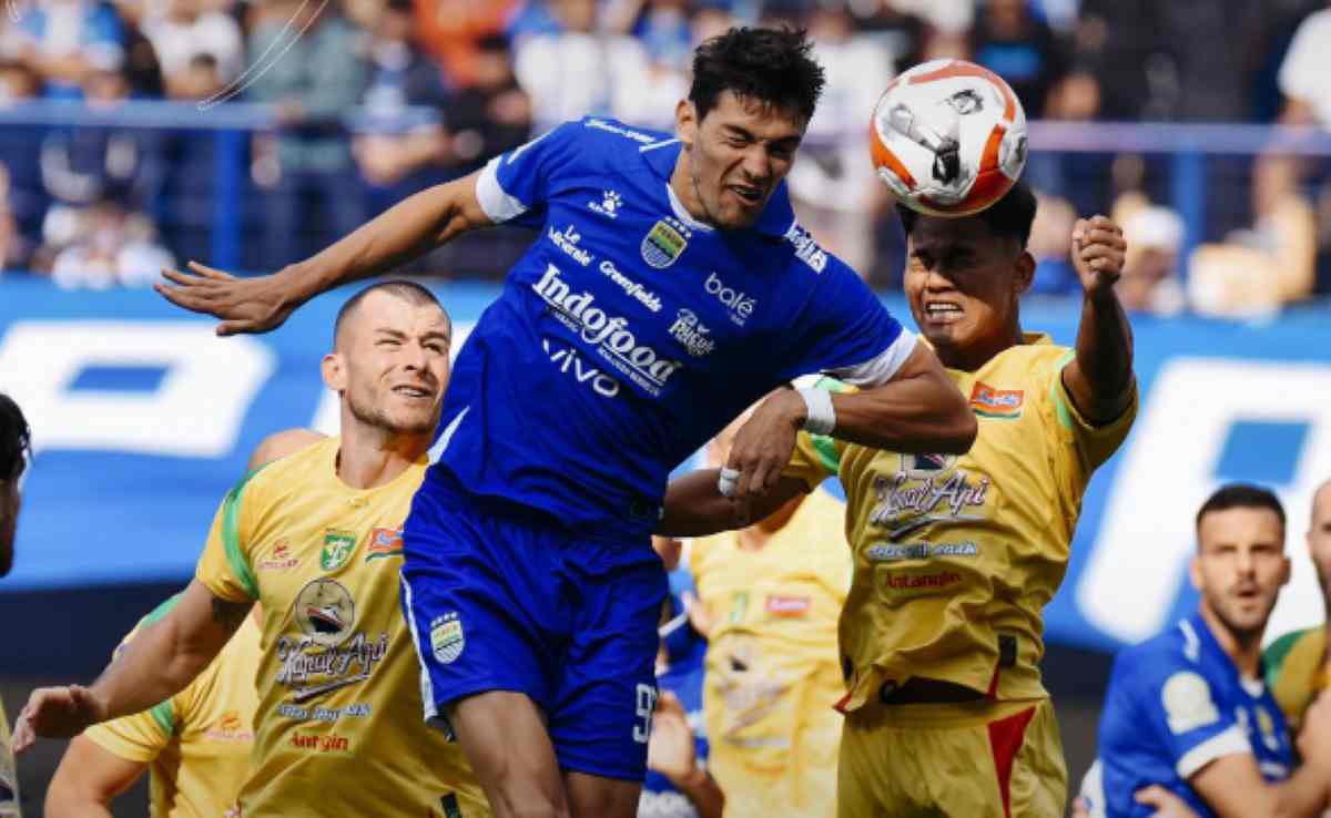 Persib Bandung Menjamu Persebaya Surabaya di Pekan Kelima BRI Super League