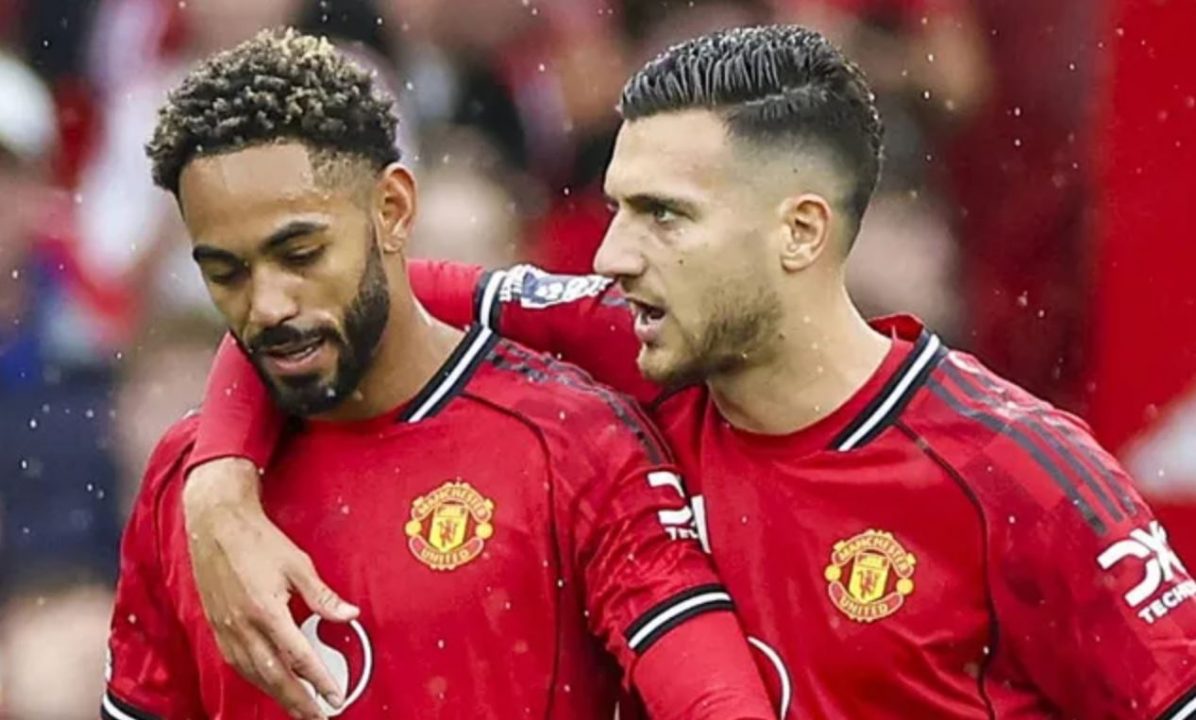 Prediksi Manchester City vs Manchester United - Liga Inggris 2025/2026