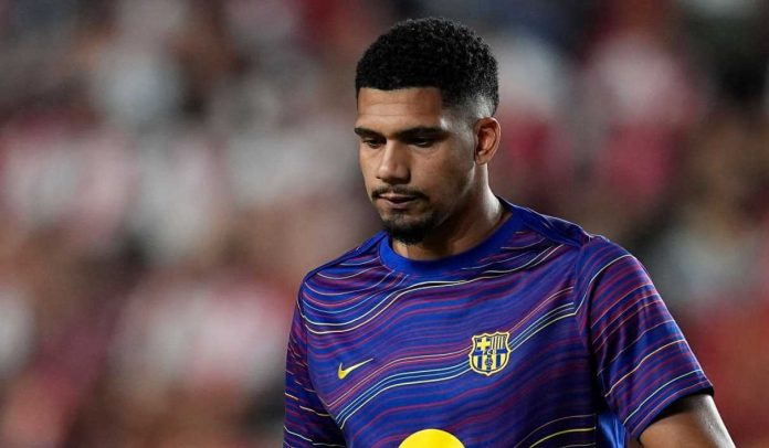 Ronald Araujo kini masuk radar Liverpool