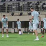 Sesi Latihan Madura United Jelang Laga di Kandang PSBS Biak