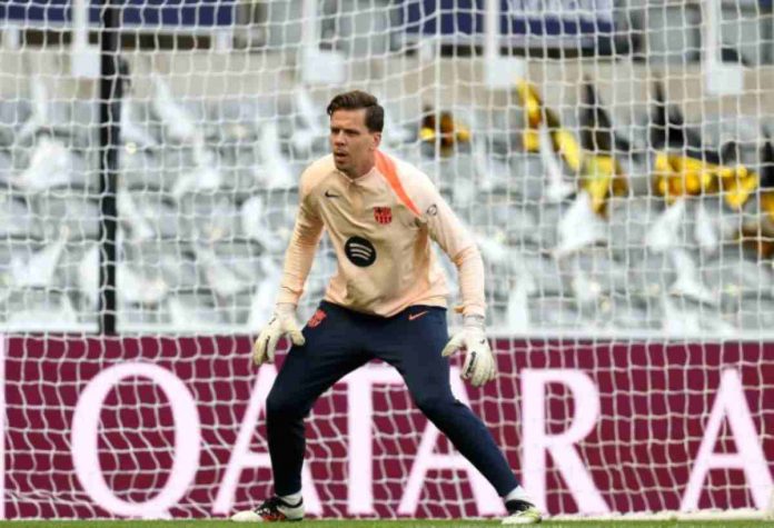 Szczesny dalam Sebuah Sesi Latihan Barcelona