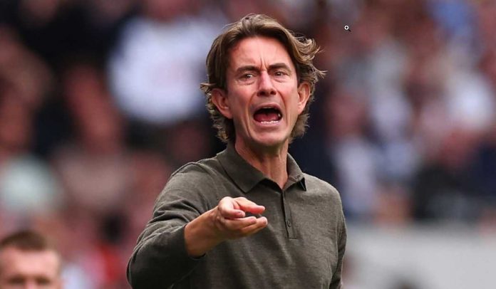 Thomas Frank memberi instruksi ke pemain Tottenham di laga kontra Bournemouth Thomas Frank memberi instruksi ke pemain Tottenham di laga kontra Bournemouth