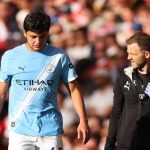 Abdukodir Khusanov meninggalkan lapangan di laga Arsenal vs Manchester City karena cedera