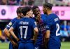 Achraf Hakimi berbicara dengan Nuno Mendes, Joao Neves, dan Vitinha
