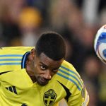 Alexander Isak di laga Swedia vs Kosovo