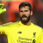 Alisson Becker kiper Liverpool