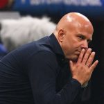 Arne Slot di laga Galatasaray v Liverpool