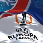 Bendera Liga Europa berkibar bersama bendera UEFA