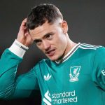 Slot Gagal Hentikan Tren Buruk, Wirtz Dihujani Nyanyian ‘Buang-Buang Uang’ Ekspresi Florian Wirtz di laga Brentford vs Liverpool