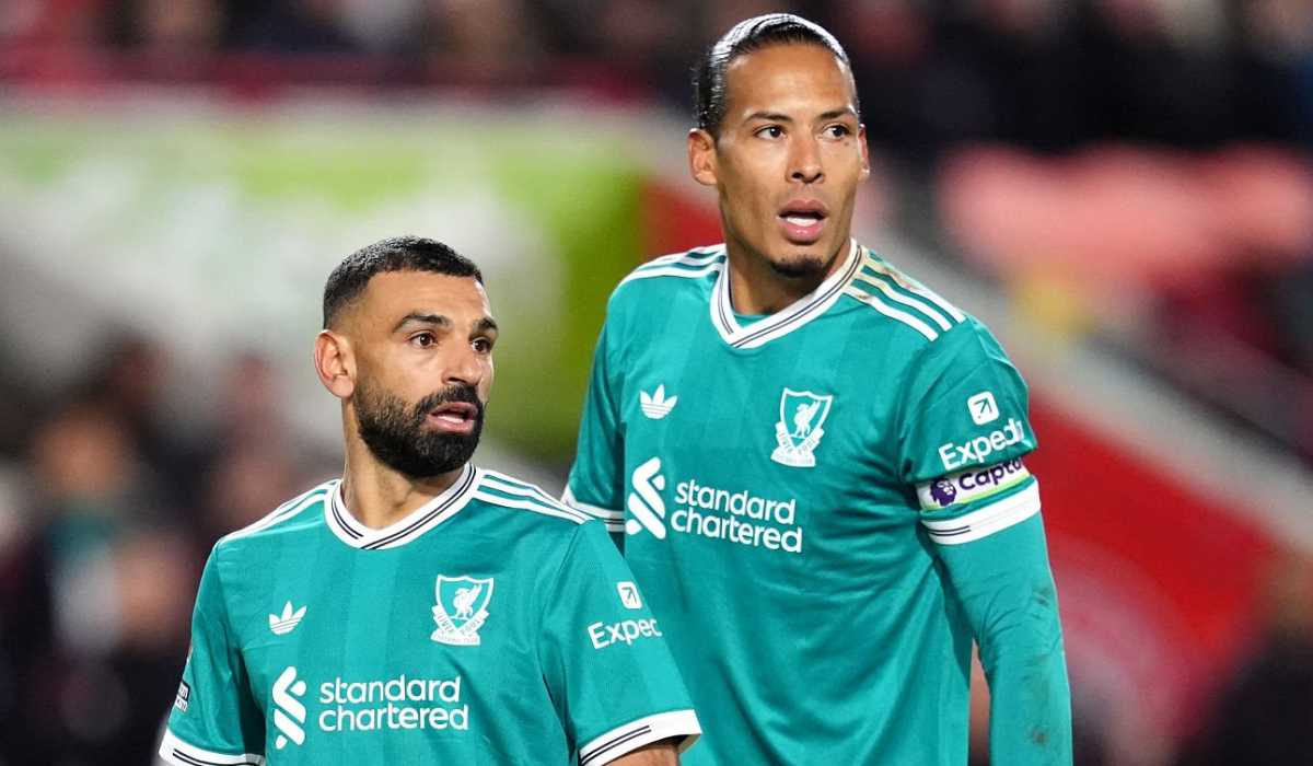 Ekspresi Virgil van Dijk dan Mohamed Salah di laga Brentford vs Liverpool Ekspresi Virgil van Dijk dan Mohamed Salah di laga Brentford vs Liverpool
