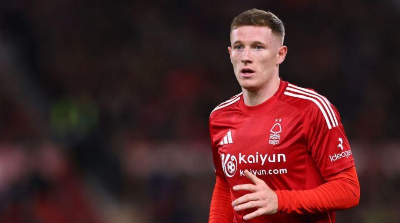 Elliot Anderson bintang Nottingham Forest