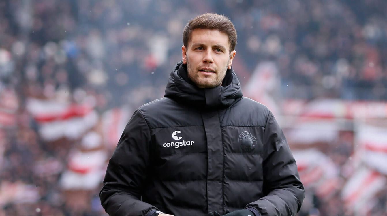 Fabian Hurzeler pelatih Brighton Fabian Hurzeler pelatih Brighton