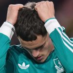 Florian Wirtz usai melewatkan peluang di laga Brentford vs Manchester United