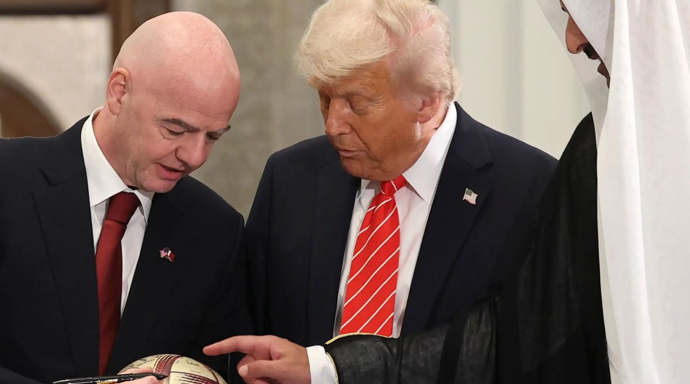 Gianni Infantino Presiden FIFA dan Donald Trump Presiden Amerika Serikat Gianni Infantino Presiden FIFA dan Donald Trump Presiden Amerika Serikat