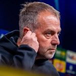 Hansi Flick akan absen di laga Real Madrid vs Barcelona