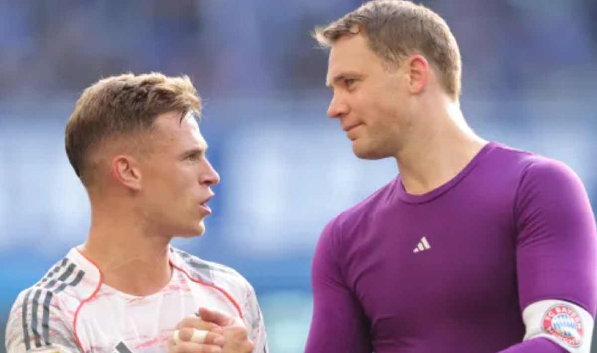 Joshua Kimmich dan Manuel Neuer Usai Sebuah Laga yang Dilakoni Bayern Munchen